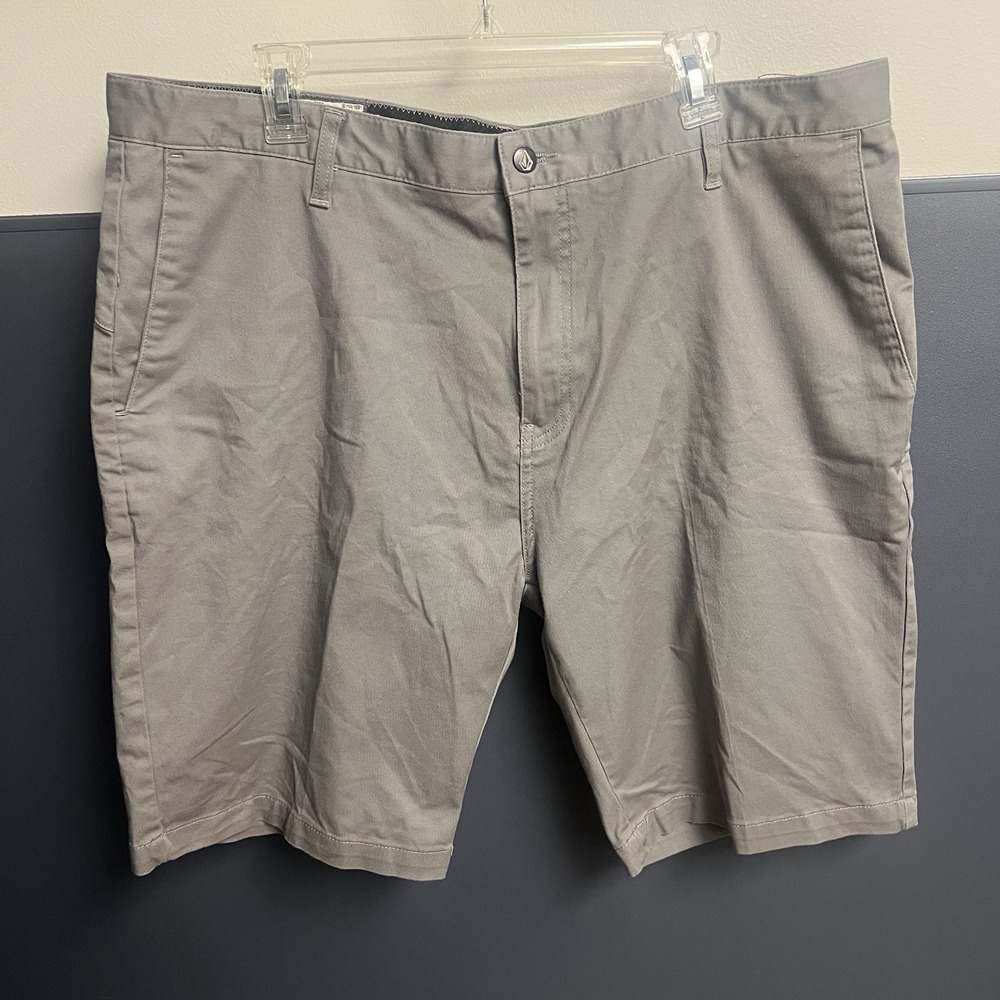 Volcom Shorts Mens Sz 40 Gray‎ Skateboarding Casual Outdoor Chino